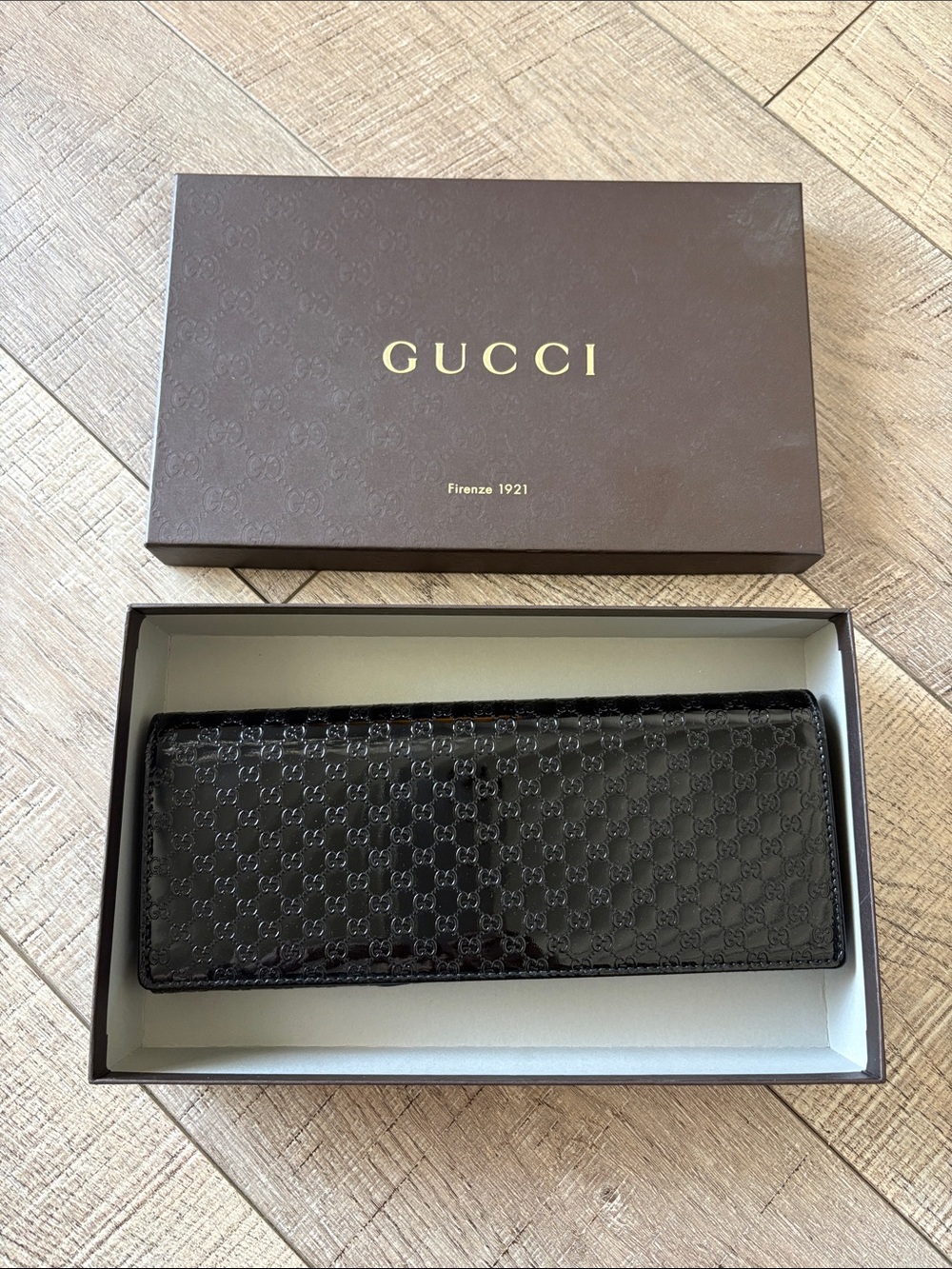 Gucci Black Patent Leather clutch